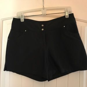 Slazenger women’s golf shorts size 8